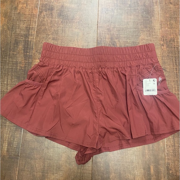“Get your flirt on” Free People Shorts - Picture 1 of 4